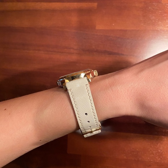 Cream with Gold Face Watch - Picture 3 of 4